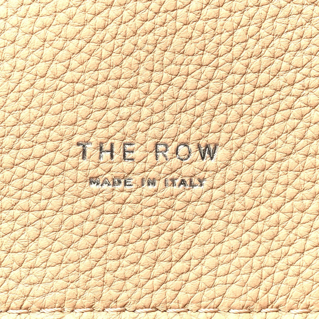 Matte Grained Calfskin Soft Margaux 17 Light Camel