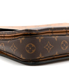 Reverse Monogram Pochette Metis