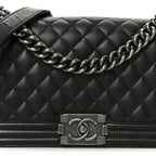 Caviar Quilted Medium Boy Flap Black