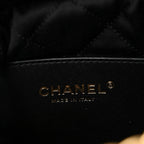Shiny Calfskin Quilted Pearl CC Chain Mini Chanel 22 Black