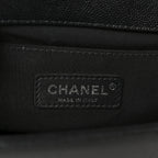 Caviar Quilted Medium Boy Flap Black