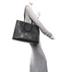 Empreinte Monogram Giant Onthego GM Black