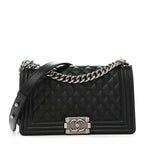 Caviar Quilted Medium Boy Flap Black