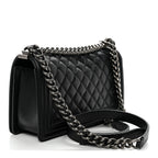 Caviar Quilted Medium Boy Flap Black