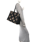 Empreinte Monogram Giant Onthego GM Black Beige