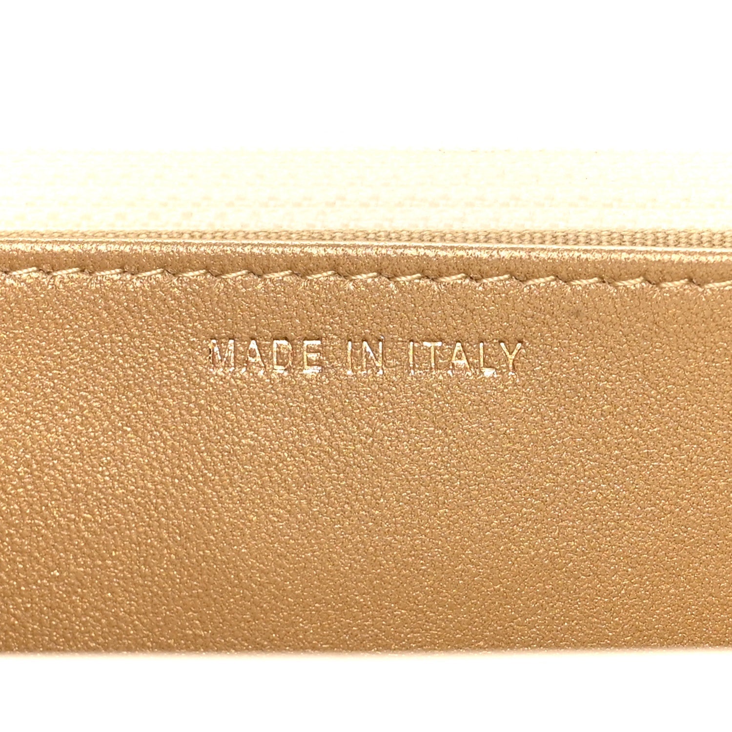 Lambskin Quilted CC Pearl Crush Wallet on Chain WOC White