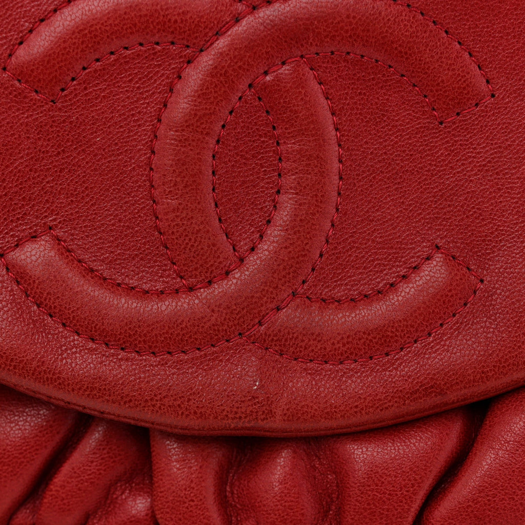 Lambskin Half Moon Wallet On Chain WOC Red