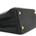 Taurillon Capucines MM Black Fuchsia