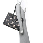 Empreinte Monogram Giant Onthego GM Black Beige