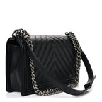 Lambskin Chevron Quilted New Medium Boy Flap Black