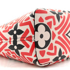 Monogram Giant Crafty Neverfull MM Creme Rouge Black