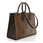 Reverse Monogram Giant Onthego MM
