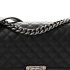 Caviar Quilted Medium Boy Flap Black
