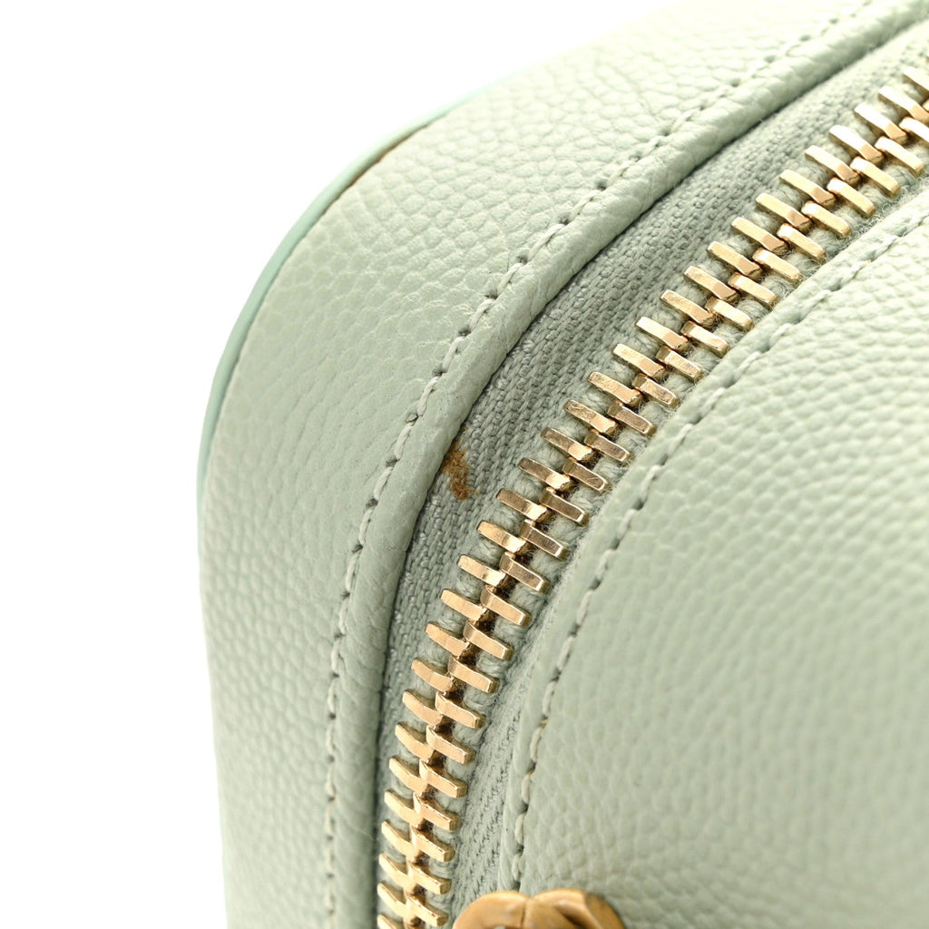 Caviar Quilted Small CC Filigree Vanity Case Mint