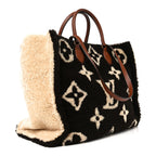 Shearling Monogram Giant Teddy Onthego GM Black White