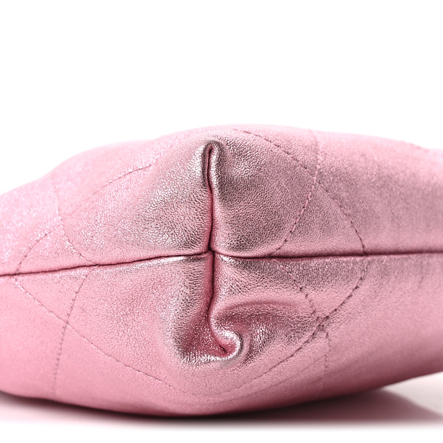 Metallic Lambskin Lacquered Monochrome Quilted Mini Chanel 22 Pink