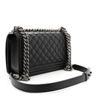 Caviar Quilted Medium Boy Flap Black