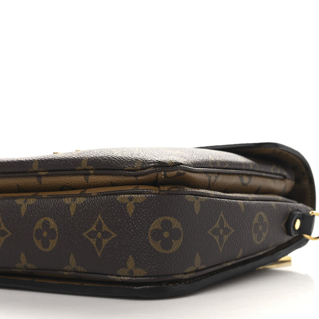Reverse Monogram Pochette Metis