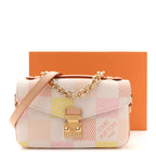 Damier Giant Pochette Metis East West Peach