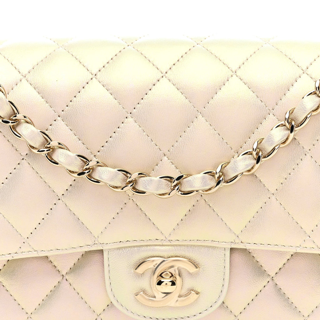 Iridescent Lambskin Quilted Medium Double Flap Ivory