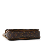 Reverse Monogram Pochette Metis