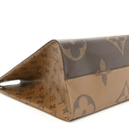 Reverse Monogram Giant Onthego MM