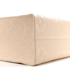 Empreinte Monogram Giant Onthego MM Creme