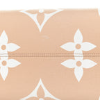 Monogram Giant By The Pool Onthego GM Brume