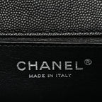 Caviar Quilted Medium Boy Flap Black