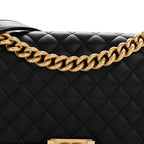 Caviar Quilted Medium Boy Flap Black