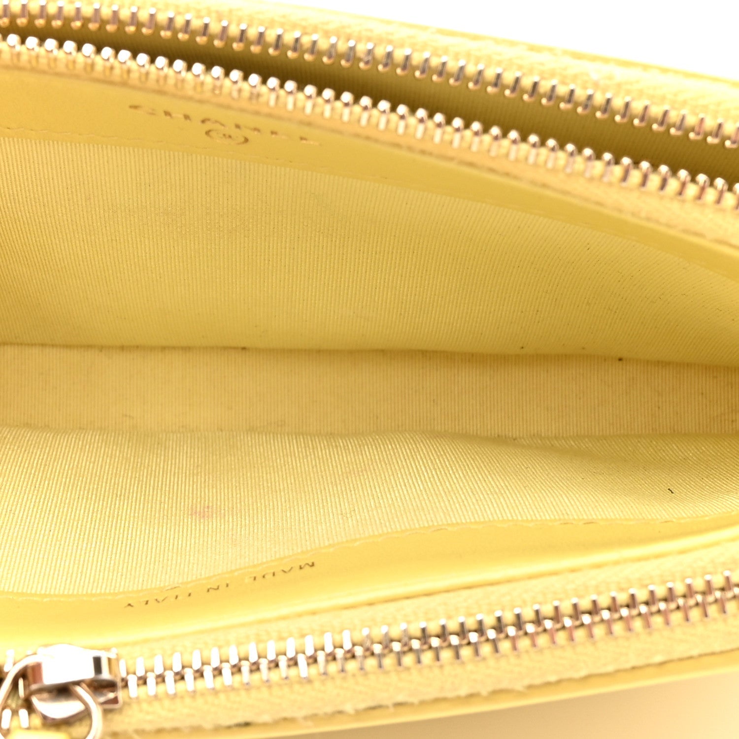 Caviar Quilted CC Filigree Clutch With Chain Yellow