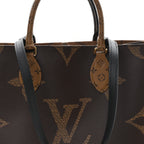 Reverse Monogram Giant Onthego MM