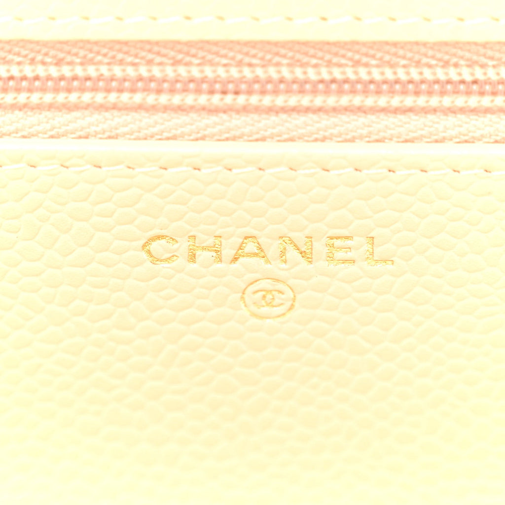 Caviar Quilted Wallet on Chain WOC Beige