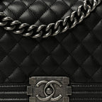 Caviar Quilted Medium Boy Flap Black