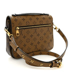 Reverse Monogram Pochette Metis