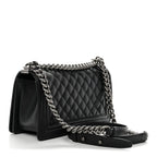 Caviar Quilted Medium Boy Flap Black