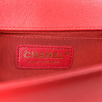 Caviar Quilted Medium Boy Flap Red