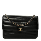 Lambskin Chevron Quilted Wallet On Chain WOC Black