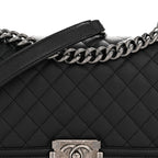 Caviar Quilted Medium Boy Flap Black