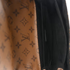 Reverse Monogram Pochette Metis