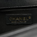 Caviar Quilted Medium Boy Flap Black