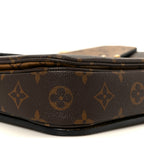 Reverse Monogram Pochette Metis
