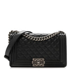 Caviar Quilted Medium Boy Flap Black