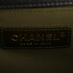 Caviar Quilted Medium Boy Flap Black