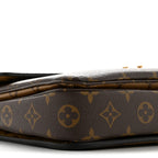 Reverse Monogram Pochette Metis