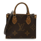 Reverse Monogram Giant Onthego BB