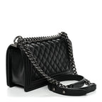 Caviar Quilted Medium Boy Flap Black