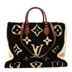 Shearling Monogram Giant Teddy Onthego GM Black White