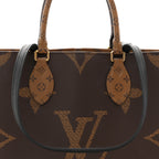 Reverse Monogram Giant Onthego MM