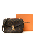 Monogram Pochette Metis